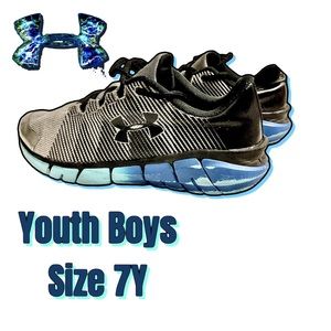 Youth Boys Under Armour shoes